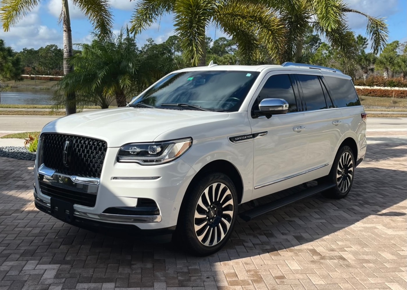 White Lincoln Navigator detailed by J's Car Detailing